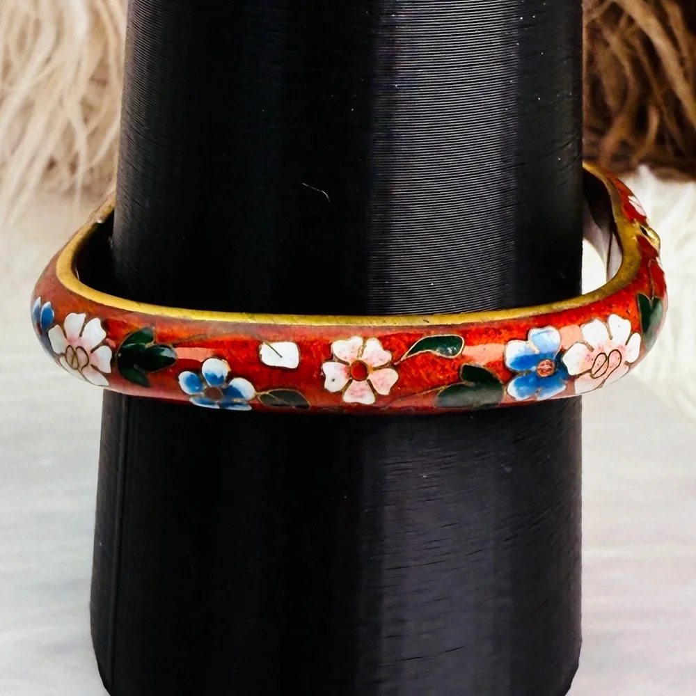 Vintage Goldtone Asian Red Orange Floral Cloisonne Hinged Square Bracelet